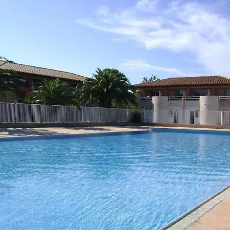 Classe 3 Etoiles Dans Standing Avec - Piscine Clim Parking Wifi Pret Velos - Menage Et Linge Non Inclus