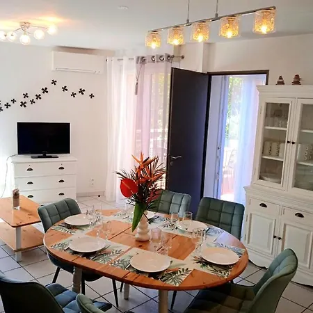 アパート Classe 3 Etoiles Dans Standing Avec - Piscine Clim Parking Wifi Pret Velos - Menage Et Linge Non Inclus *