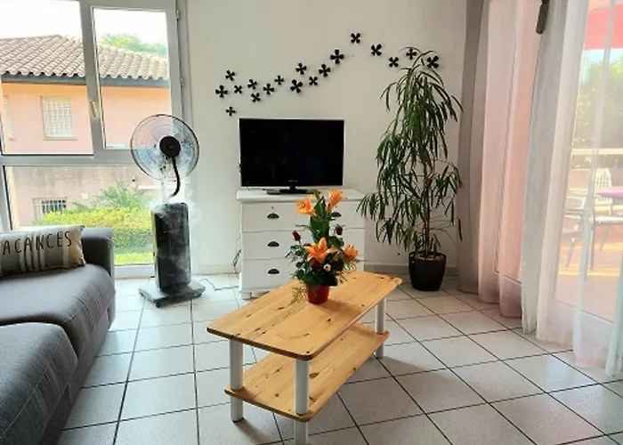 Classé 3 étoiles Dans Résidence Standing Avec - Piscine Clim Parking Wifi Prêt Vélos - Ménage Et Linge Non Inclus *